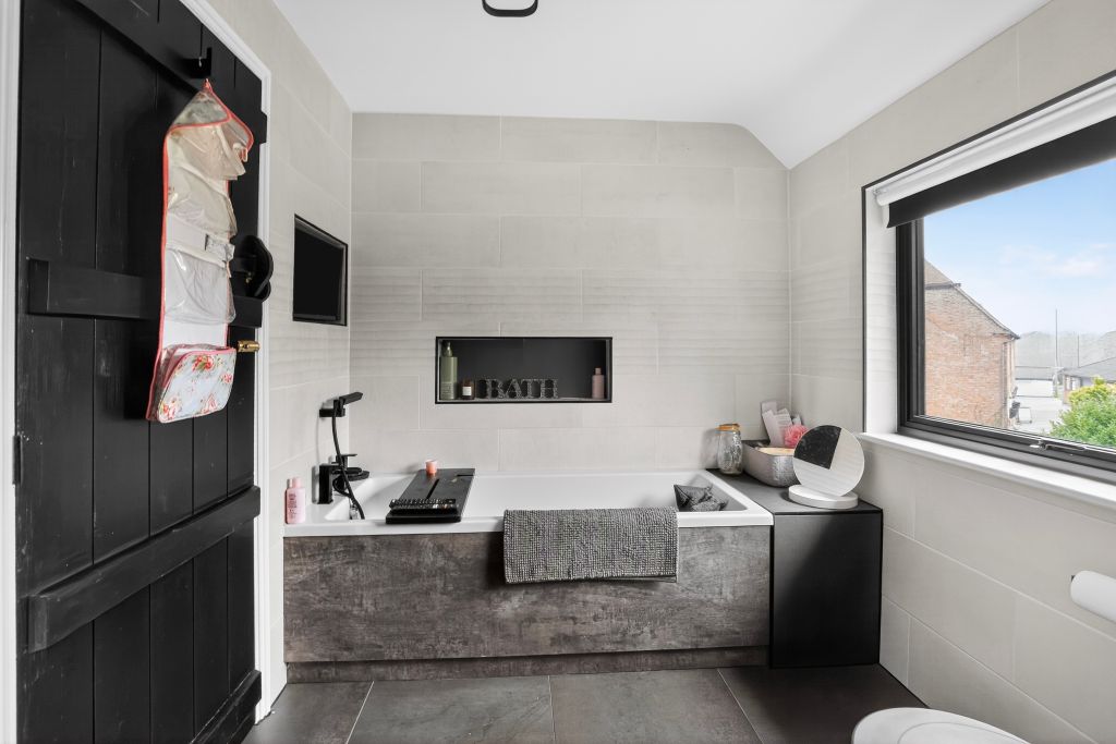 Additional image 23 of 7 bed detached house for saleWilderwick Road, East Grinstead RH19