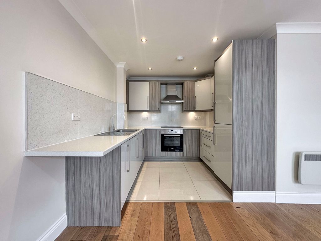 Property photo 2 of 6 Photo 7