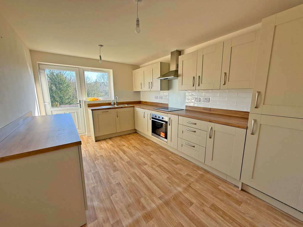 Property photo 3 of 10 Img_8205