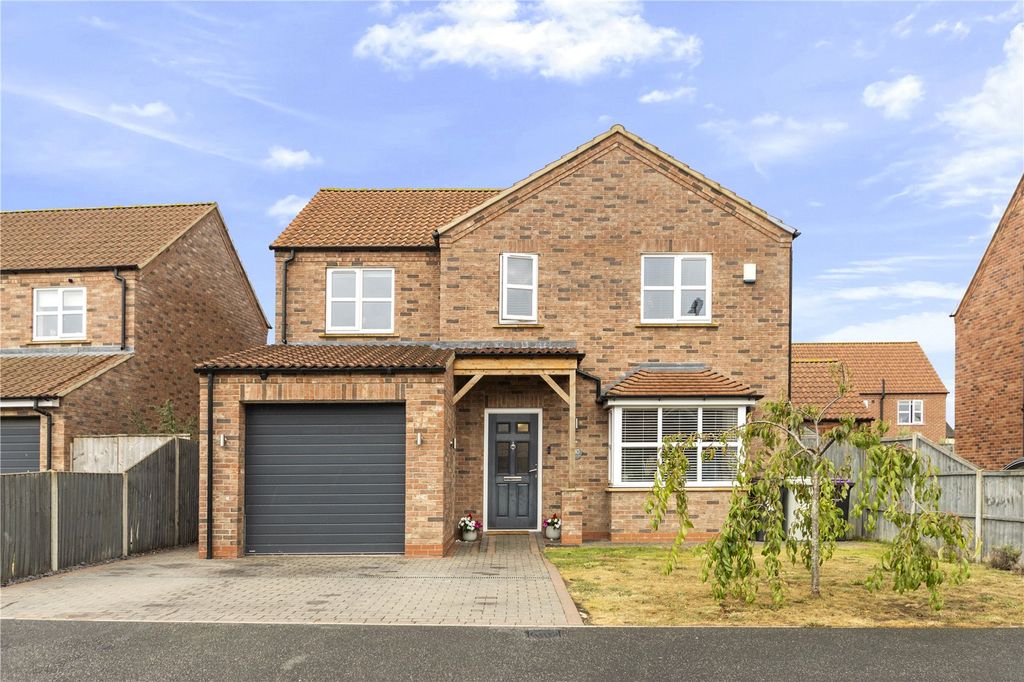 Property photo 1 of 36 Picture No. 07