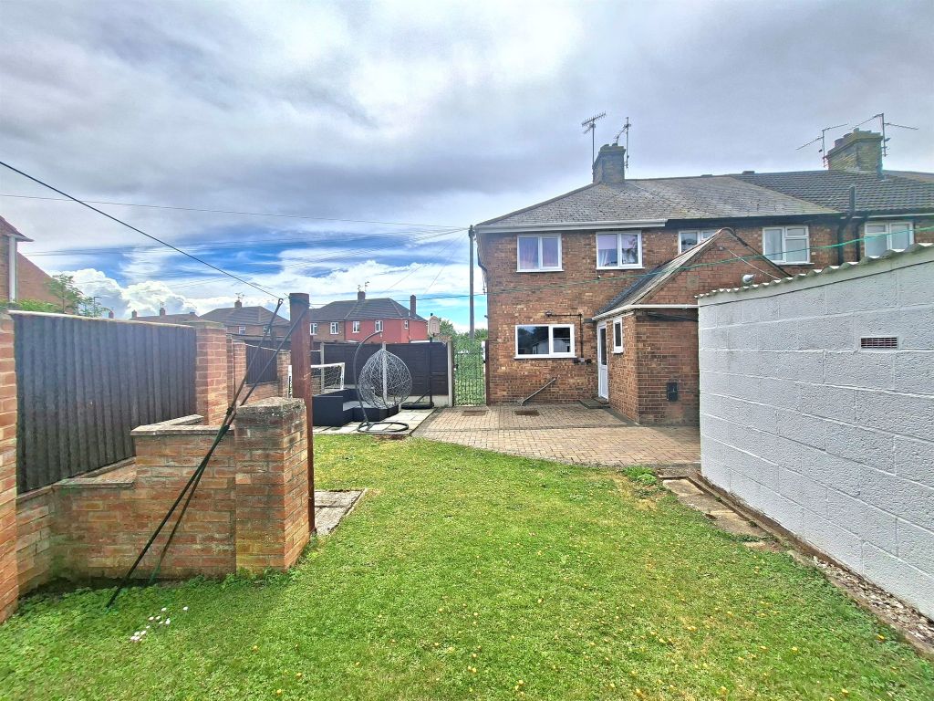 Property photo 1 of 3