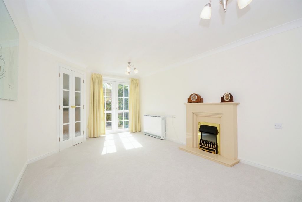 Property photo 2 of 15