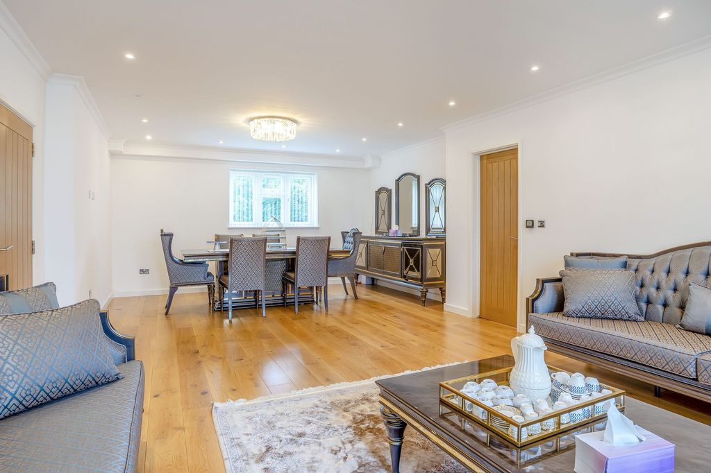 Additional image 7 of 6 bed detached house for saleChurch Road, Old St. Mellons CF3