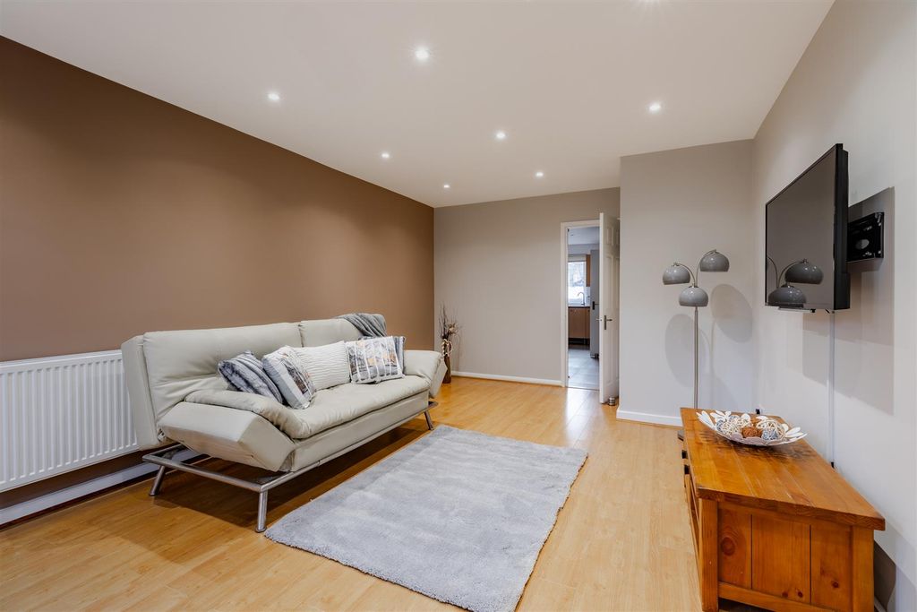 Property photo 3 of 26 31Sr_3.Jpg