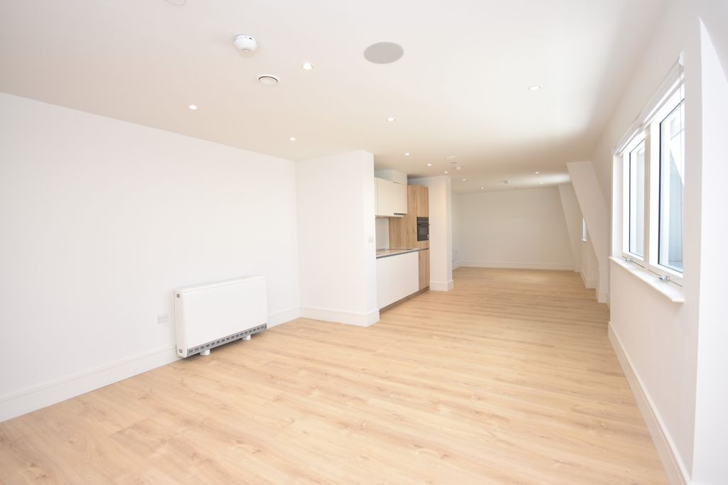 Property photo 1 of 11 Lounge2