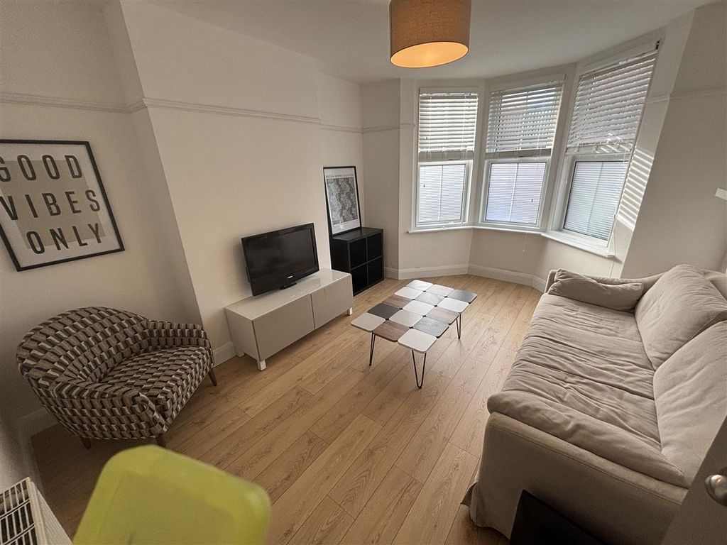 Property photo 1 of 16 Main Picture