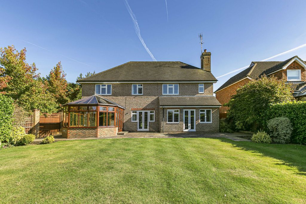 Property photo 2 of 18