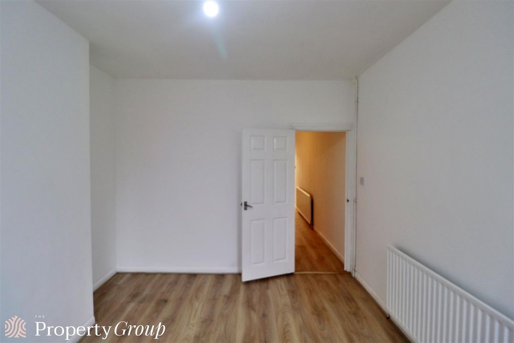 Property photo 2 of 13 Alexander Terrace 4 2601 (3).Jpg