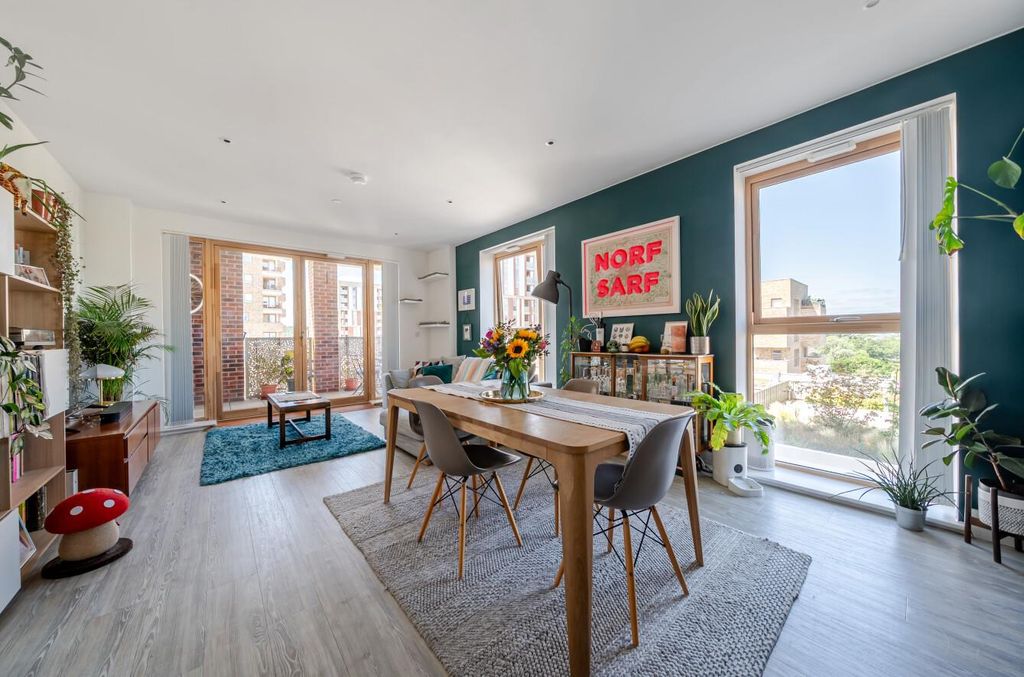 Property photo 2 of 23 1484441-3-6A42447Baeed2.Jpg