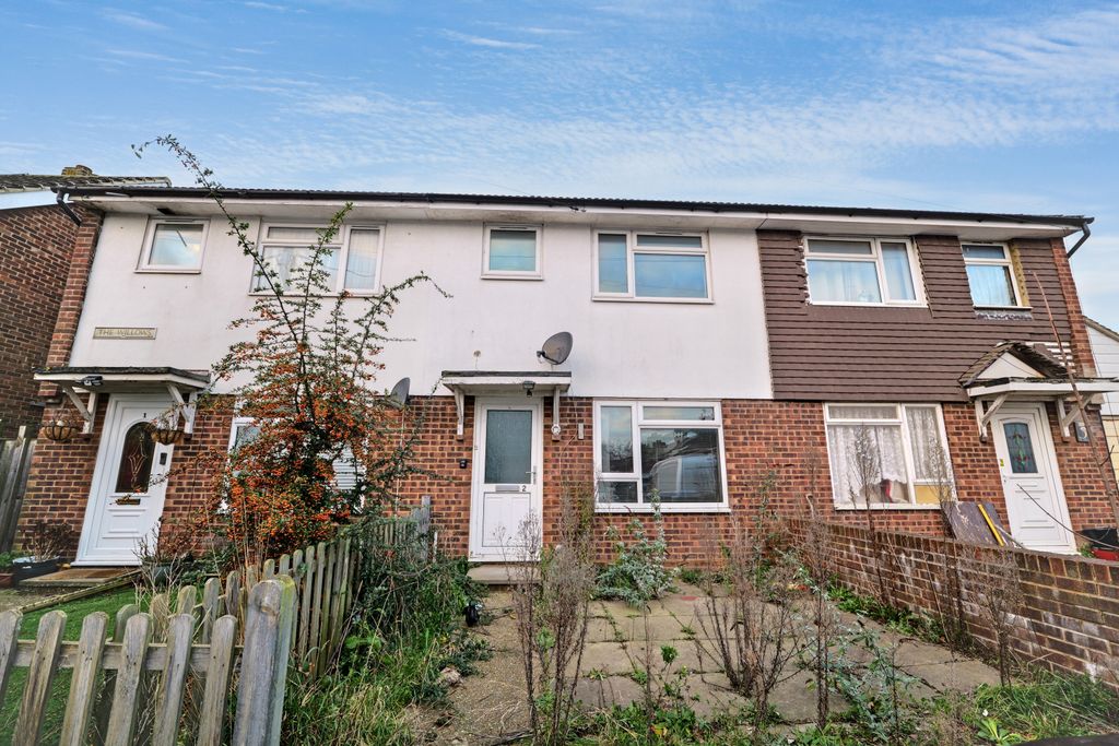 Property photo 1 of 21 2 The Willows, Beaconsfield Road, Littlehampton, West Sussex, Bn17 6Ll