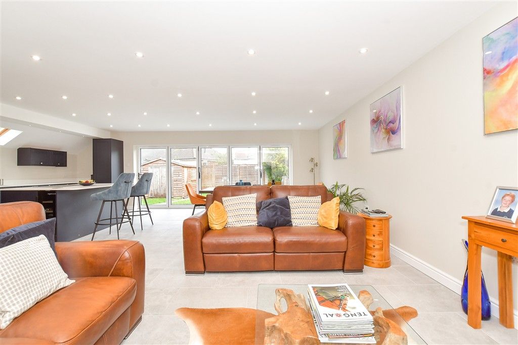 Property photo 3 of 16 Lounge/ Kitchen/ Dining Area