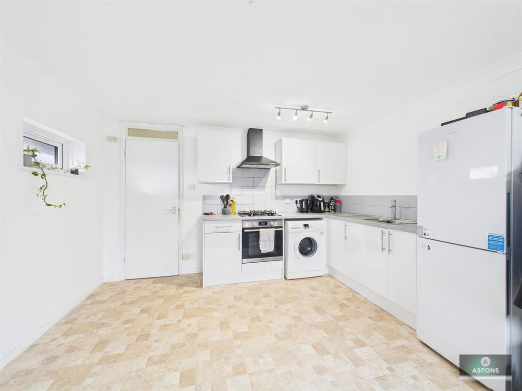 Property photo 2 of 7 Cam02067G0-Pr0160-Still002.Jpg