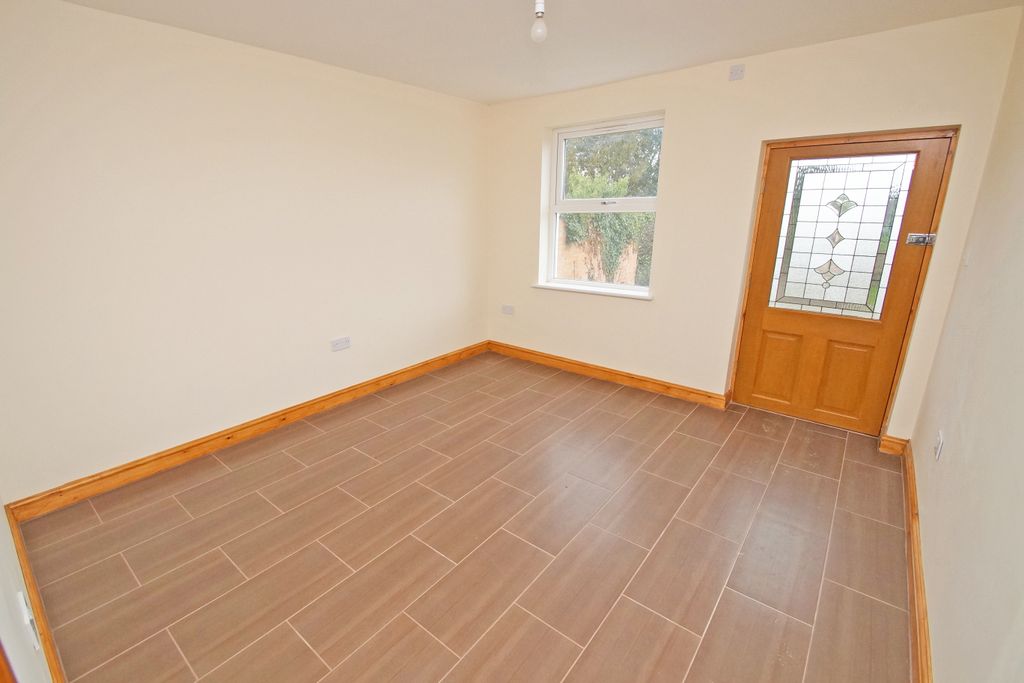 Property photo 3 of 12 Photo 12