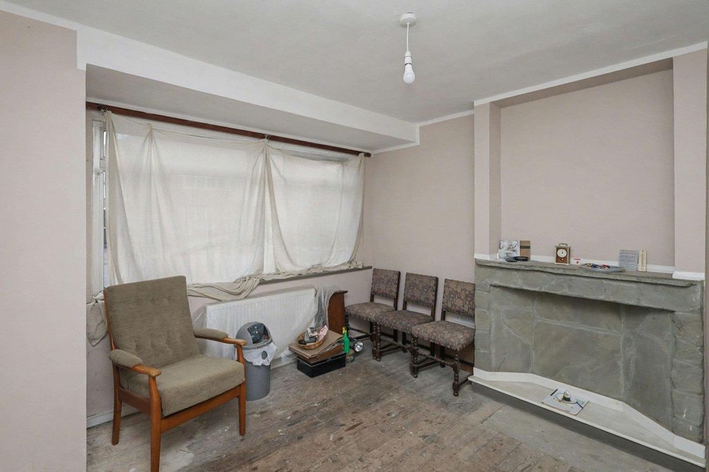 Property photo 3 of 3