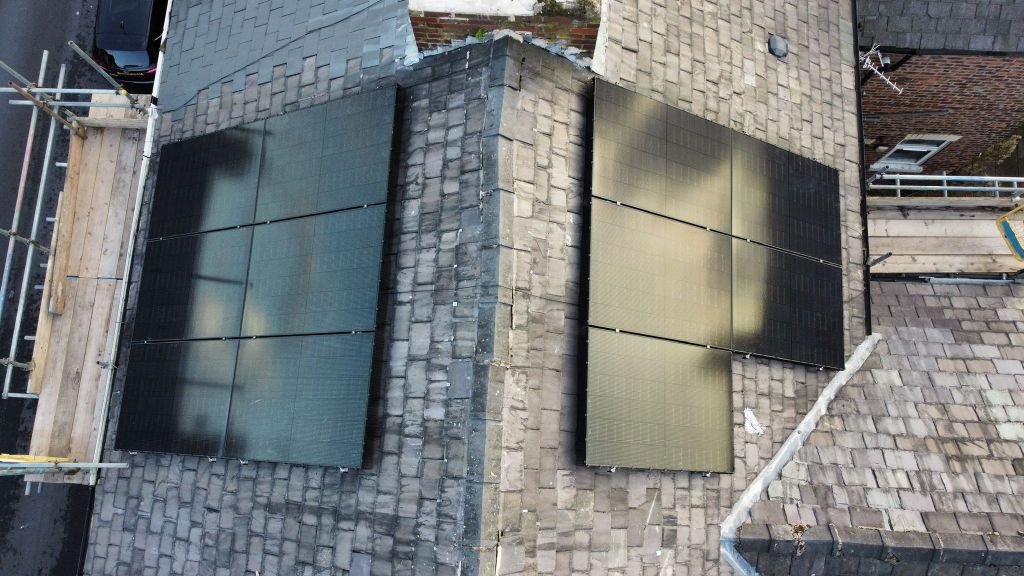 Property photo 2 of 17