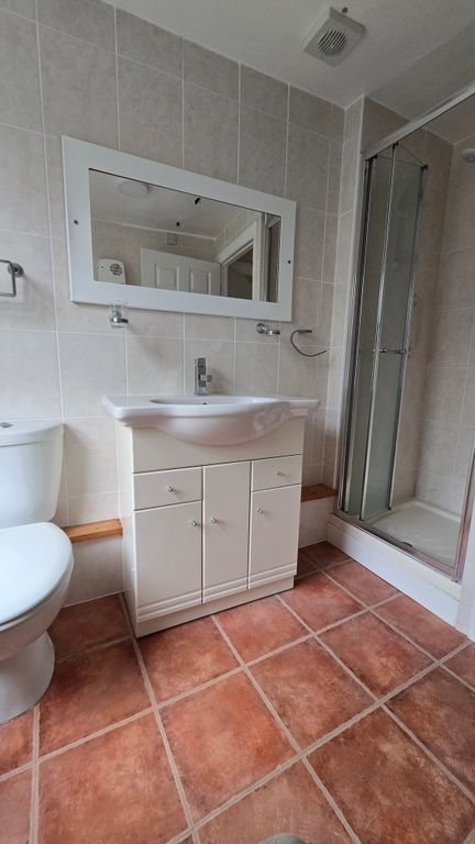 Property photo 3 of 6 Bathroom