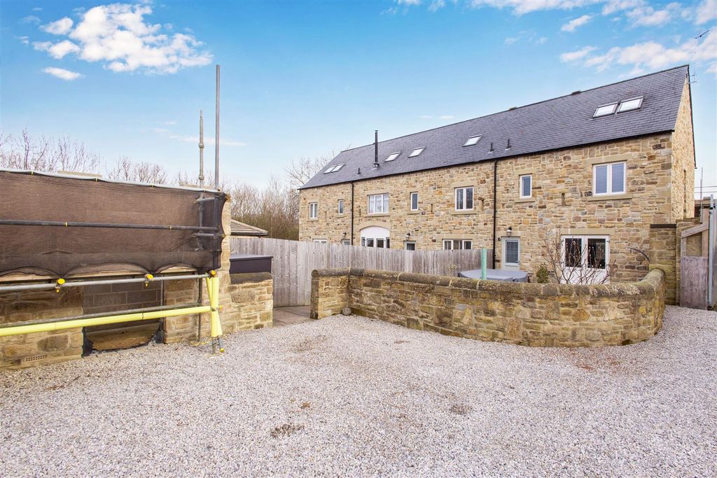 Property photo 2 of 23 External