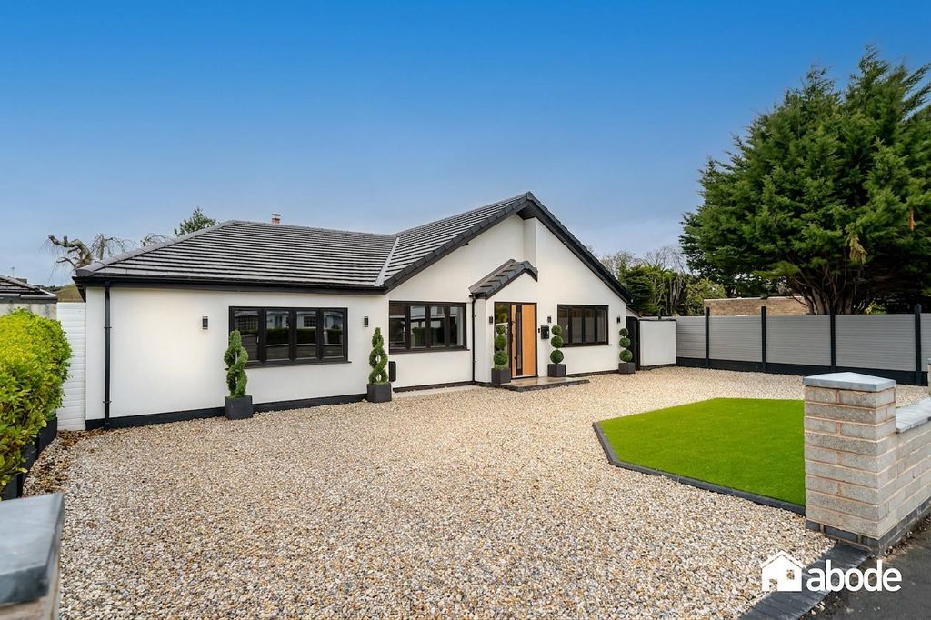 Property photo 1 of 31 2 Harrington Road-1.Jpg