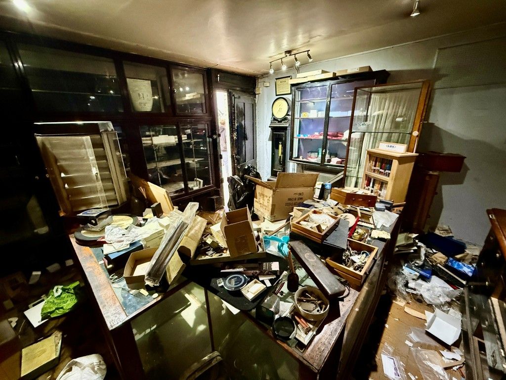 Property photo 3 of 10 Shop Floor