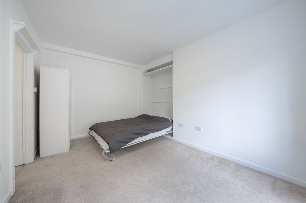 Property photo 2 of 13 Picture No. 11