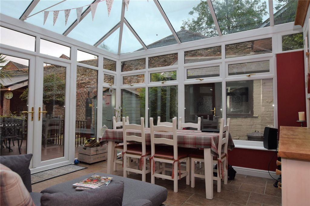 Property photo 2 of 22 Picture No. 01