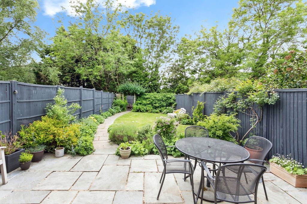 Property photo 3 of 17