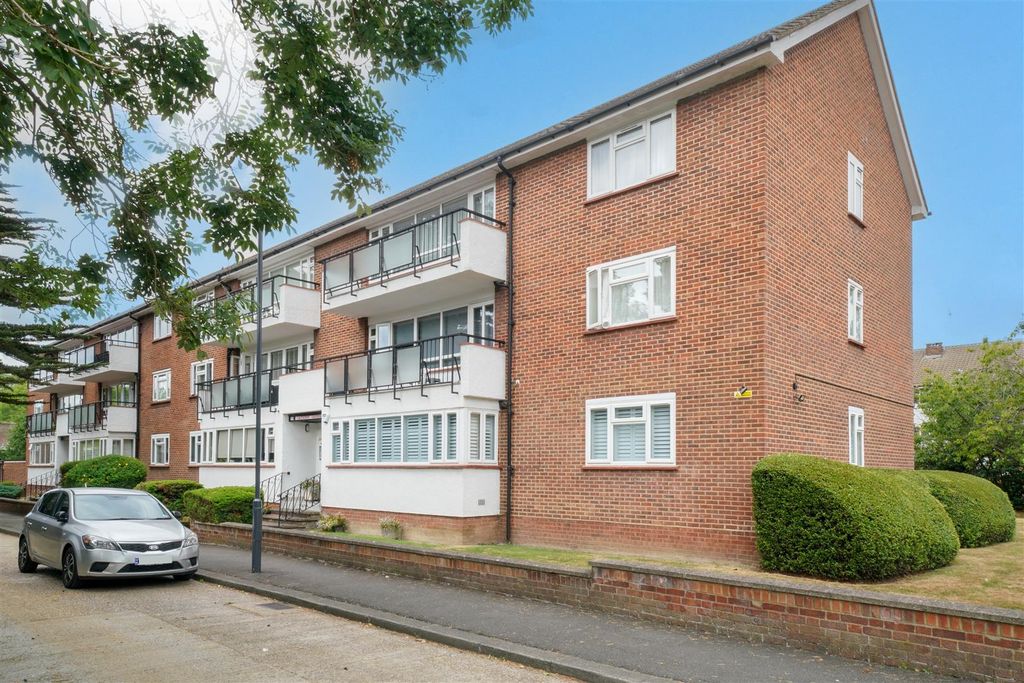Property photo 1 of 9 3,Calthorpe Gardens - mD94R2Astfwhp5Vh5Wn6.Jpg