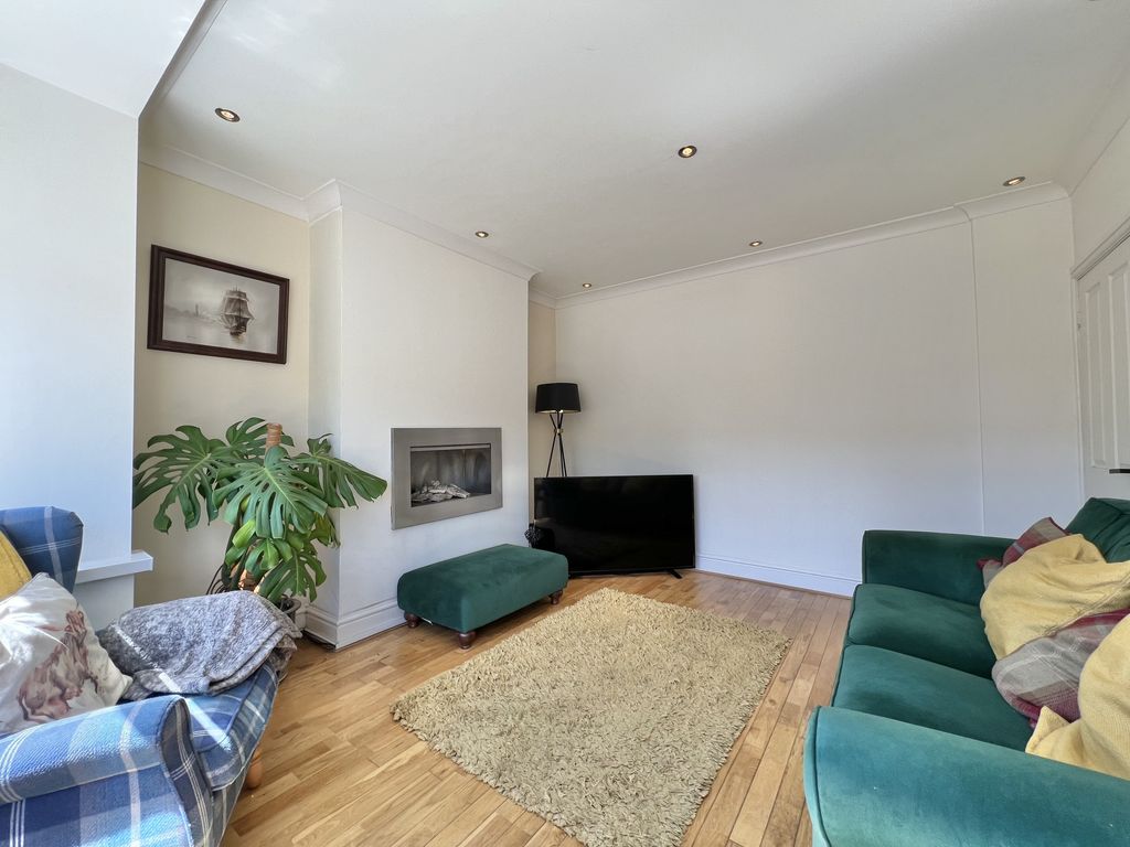 Property photo 3 of 19