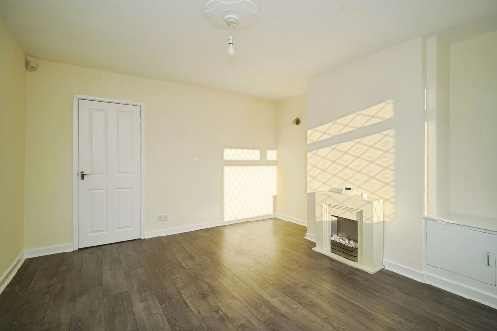 Property photo 1 of 19 Dsc00029