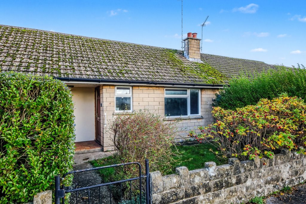 Property photo 1 of 9 20251114042231_Exterior-Front-3_Fayxw.Jpg