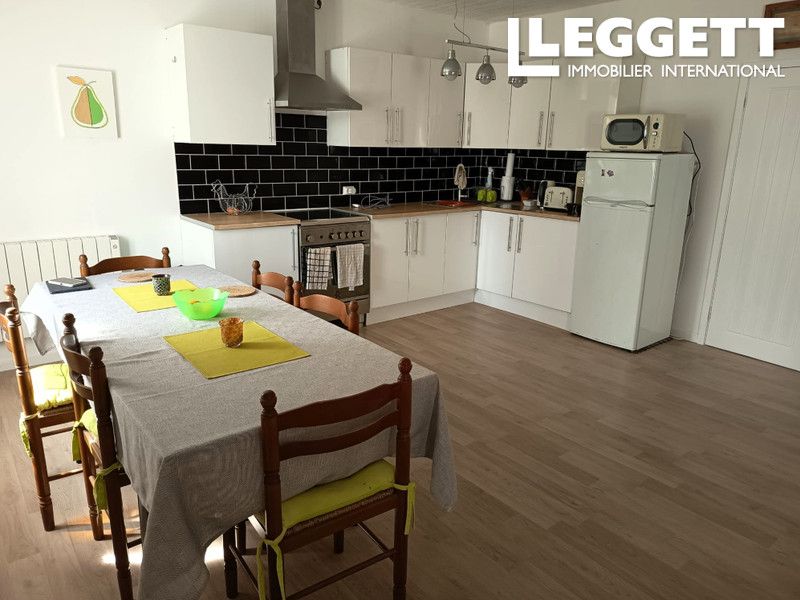 Property photo 2 of 10