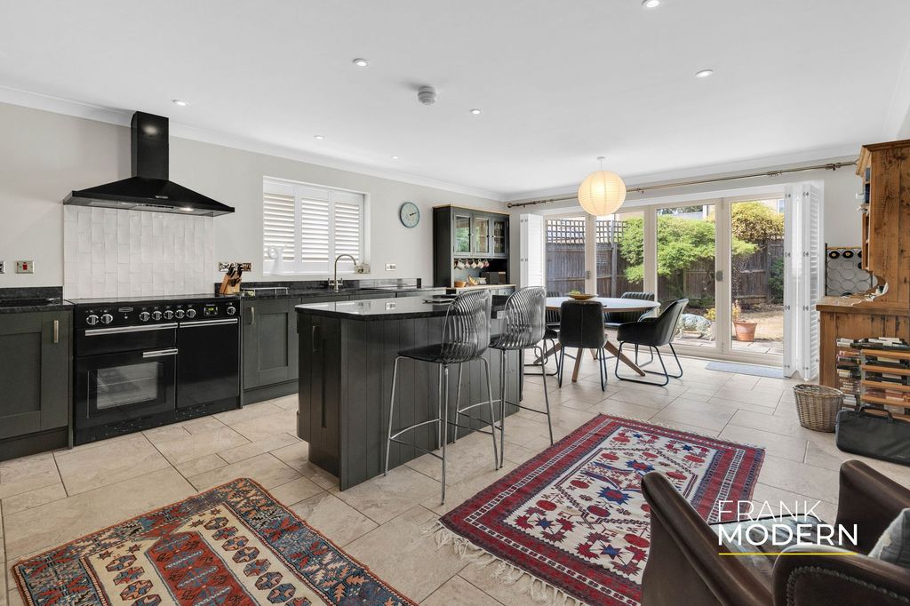 Property photo 2 of 48 Kitchen / Diner