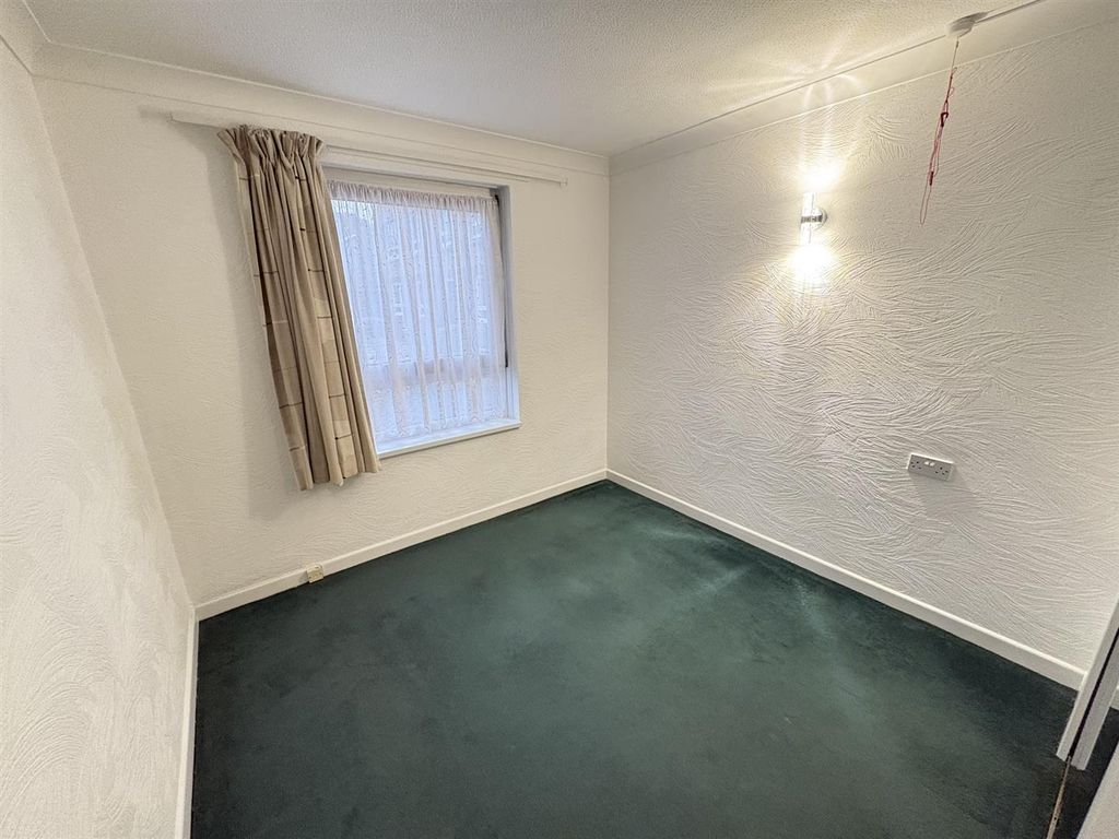 Additional image 5 of 2 bed flat to rentCurrie Road, Lake, Sandown PO36