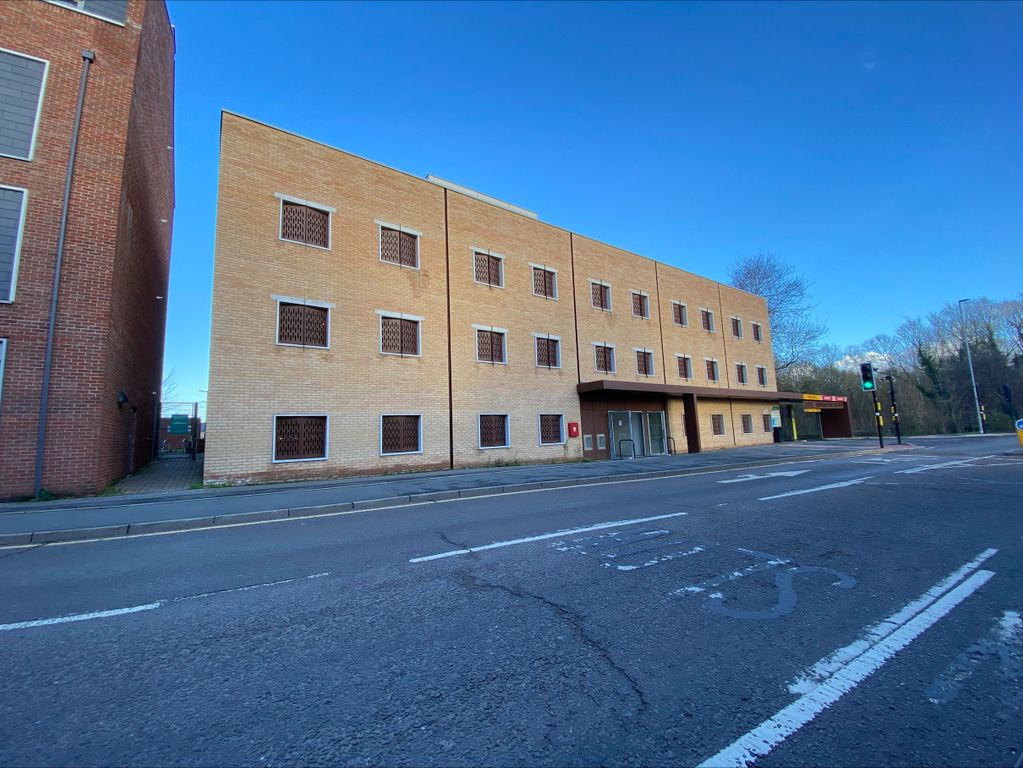 Property photo 1 of 3