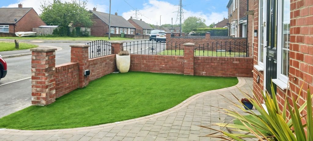 Property photo 3 of 43 4853222