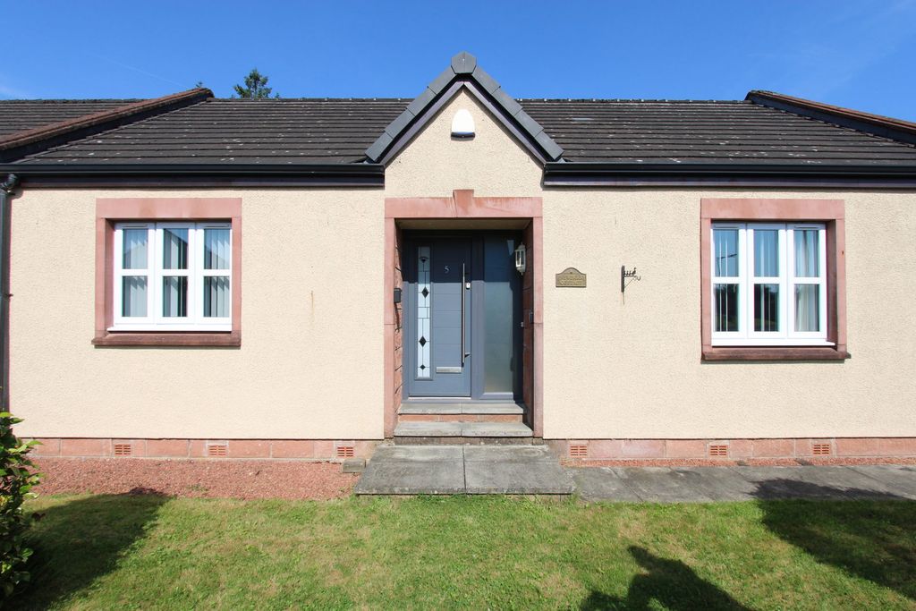 Property photo 3 of 28