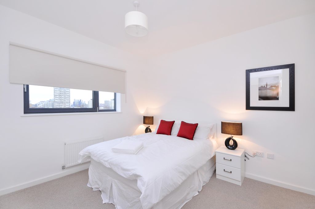 Property photo 3 of 4 .