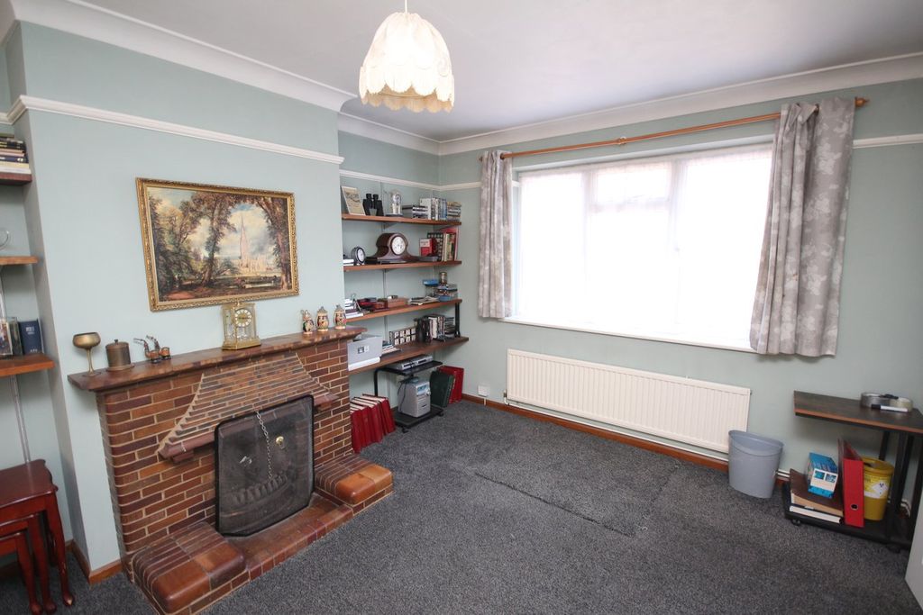 Property photo 3 of 14