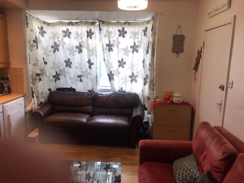 Property photo 3 of 8 Photo 2