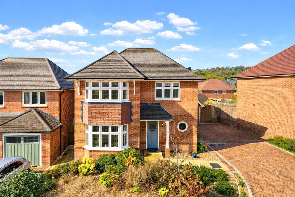 Property photo 1 of 13 Front