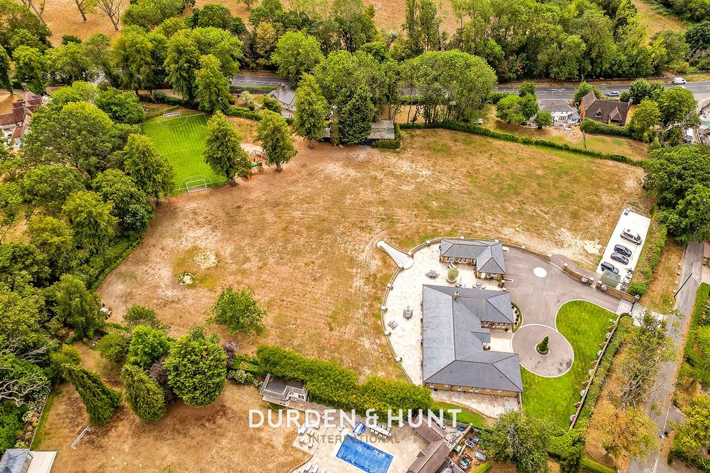 Property photo 2 of 70