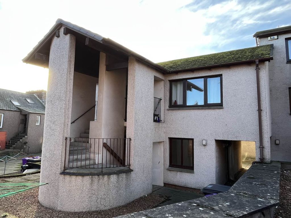 Property photo 1 of 1 External