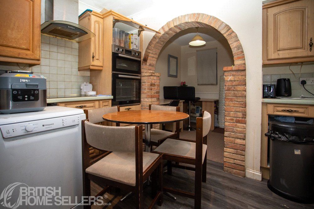 Property photo 2 of 12 Picture No. 06