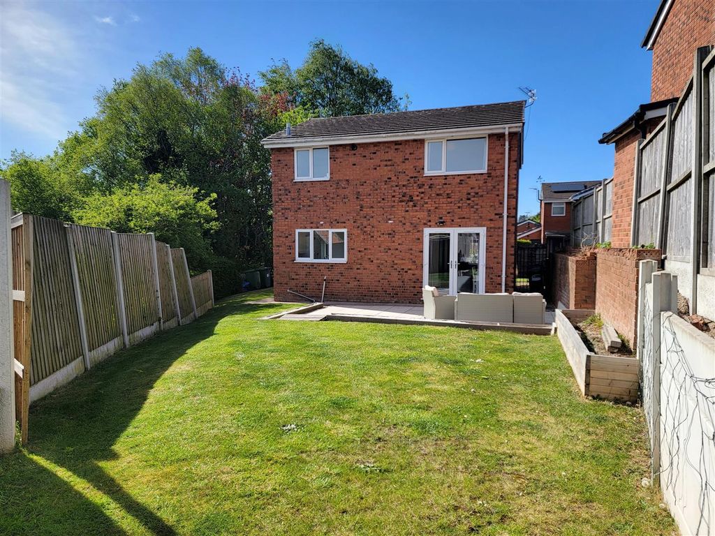 Property photo 3 of 18