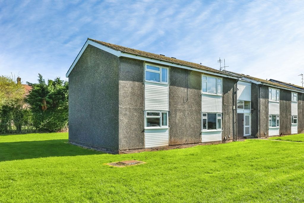 Property photo 1 of 17 Front