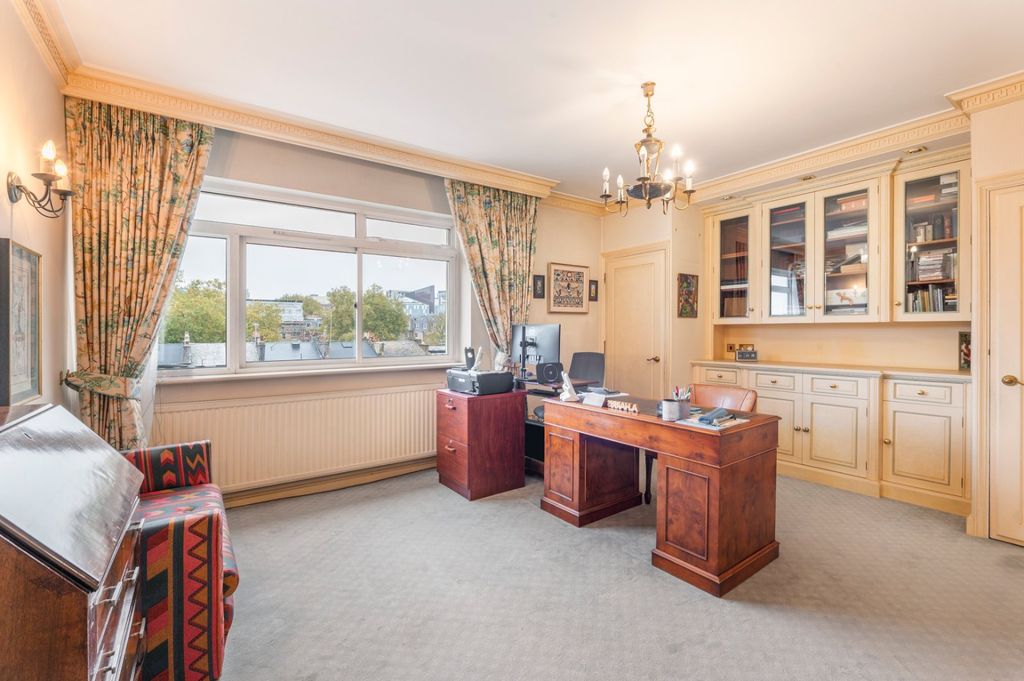 Property photo 3 of 20