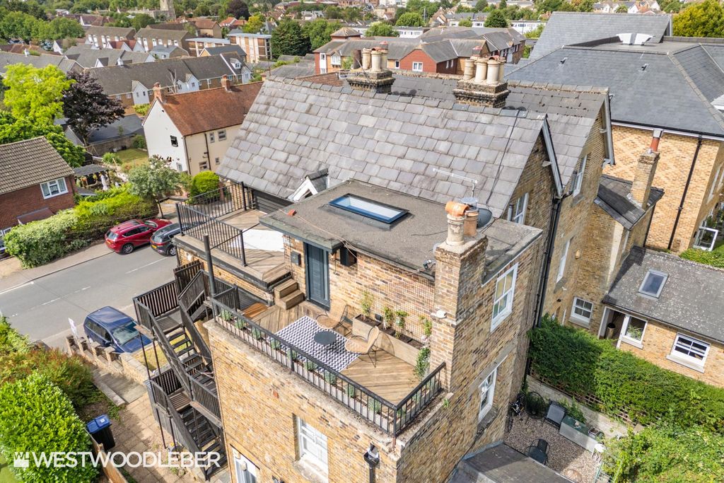 Property photo 1 of 28 Collettroad_26.Jpg