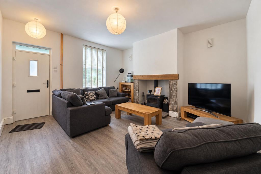 Property photo 2 of 12 0 (26).Png
