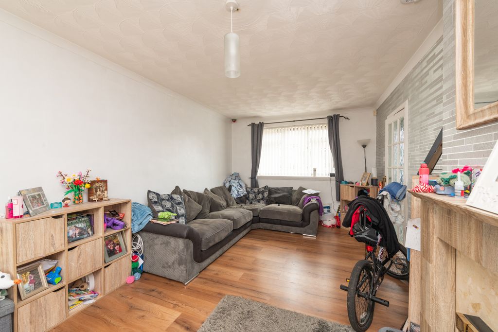 Property photo 3 of 15