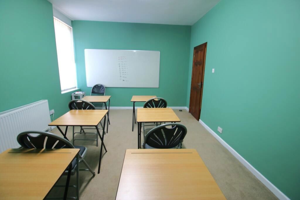 Property photo 3 of 12